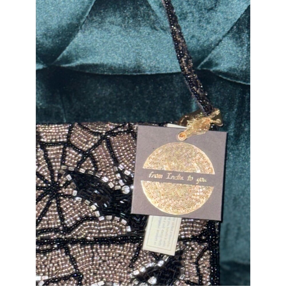 NWT Viral From India to You Beaded Halloween Bat & Cobweb Shoulder Bag - Picture 4 of 4